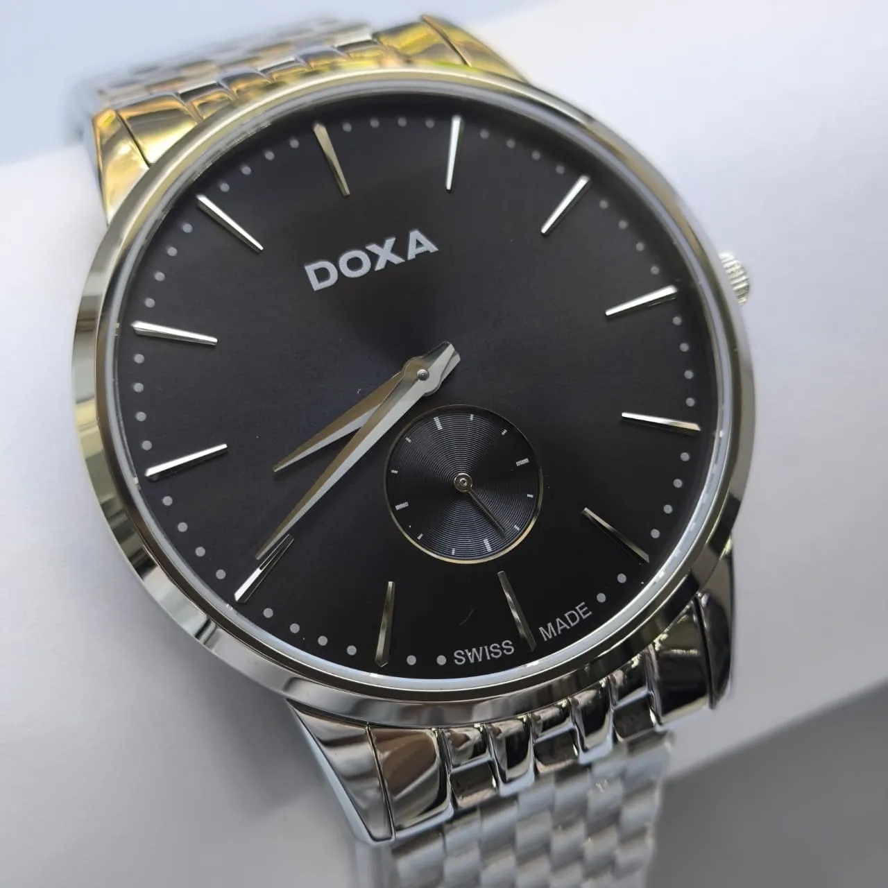 DOXA 105.10.101.10